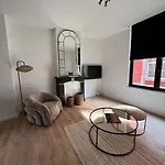 Urbanchic Cosy 1b Apartment